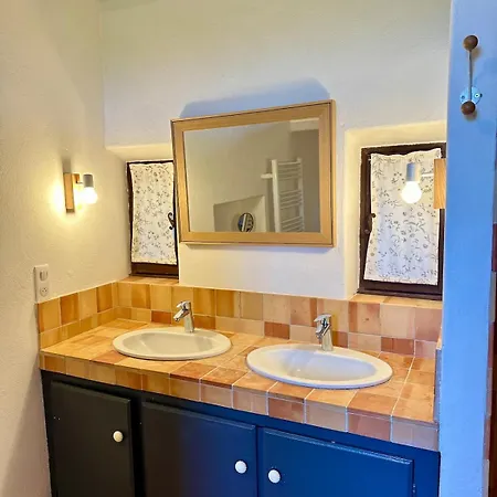 La Maison Haut-perche Townhouse With View And Jacuzzi Saumane-de-Vaucluse